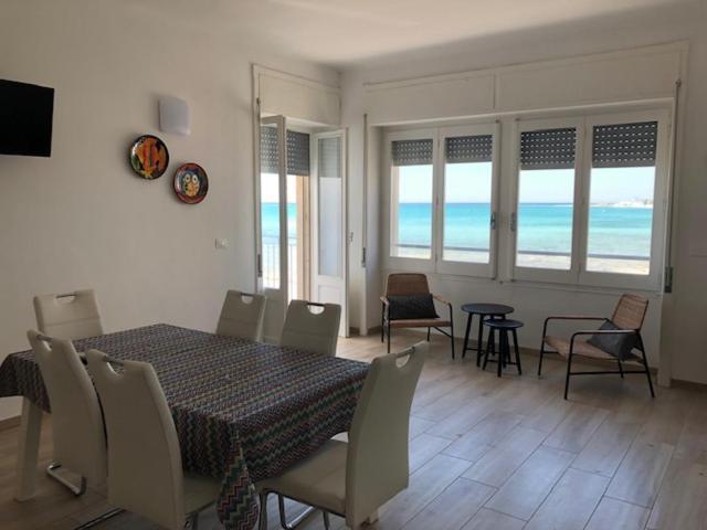 Viva Vista Mare Trilo Primo Piano Apartment Porto Cesareo Bagian luar foto